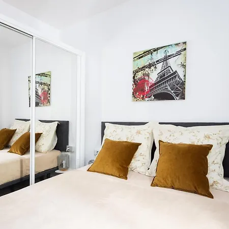 Classbnb - 150m From Vistas * أرونا